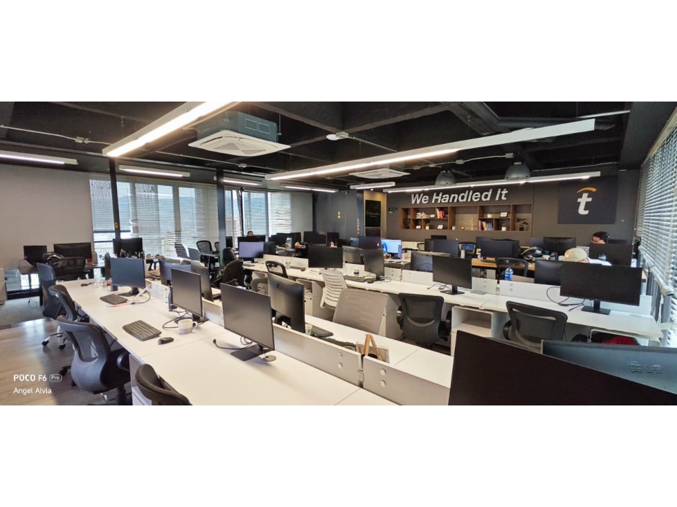 Oficina Amoblada En Venta Sector La Inferior - 1
