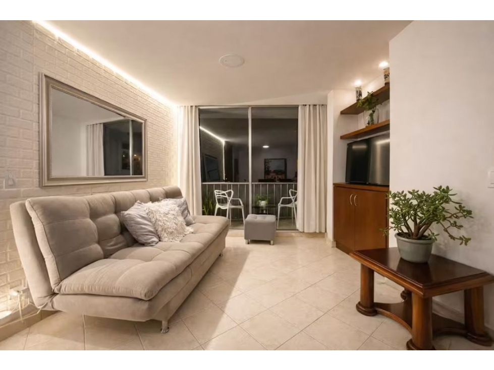 Apartamento Amoblado En Arriendo Sector Loma Del Indio