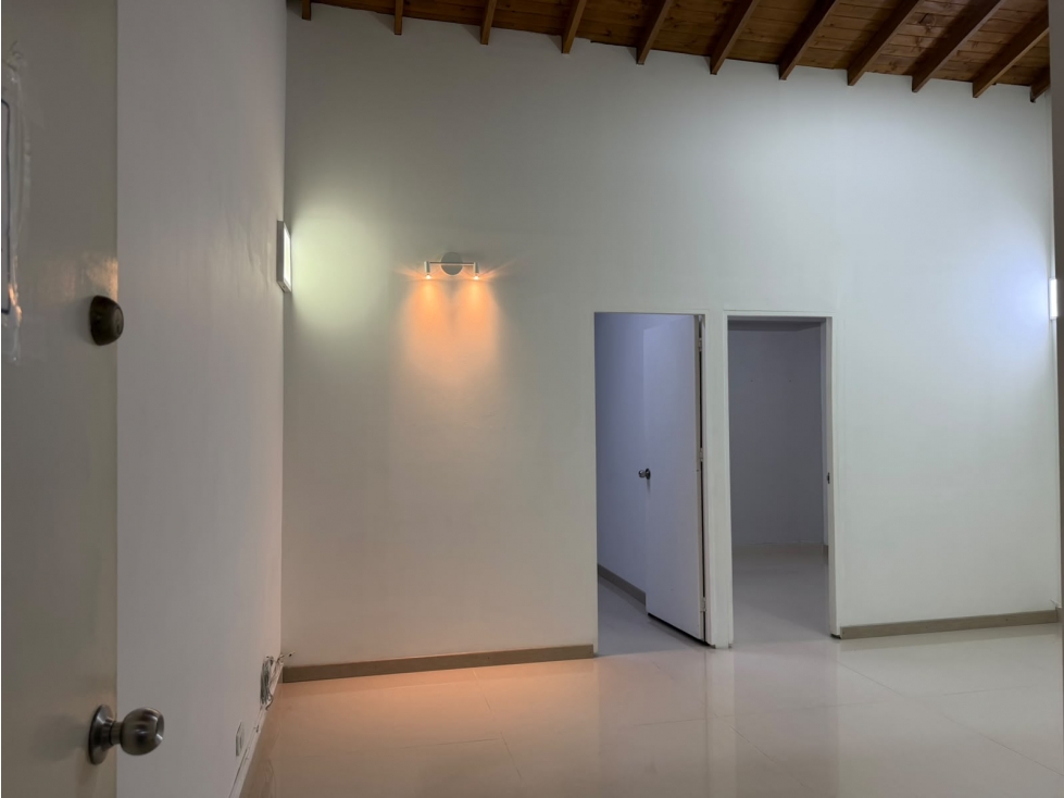 Oficina En Arriendo Sector Laureles - 2