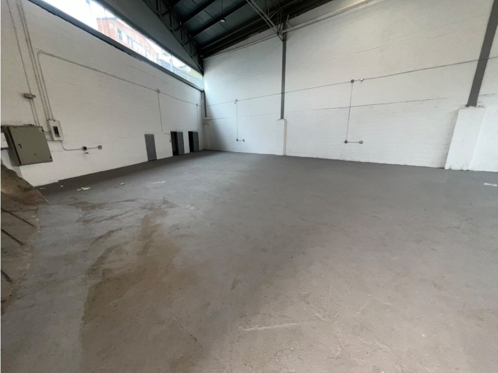 Bodega En Arriendo Sector Caldas — foto 2