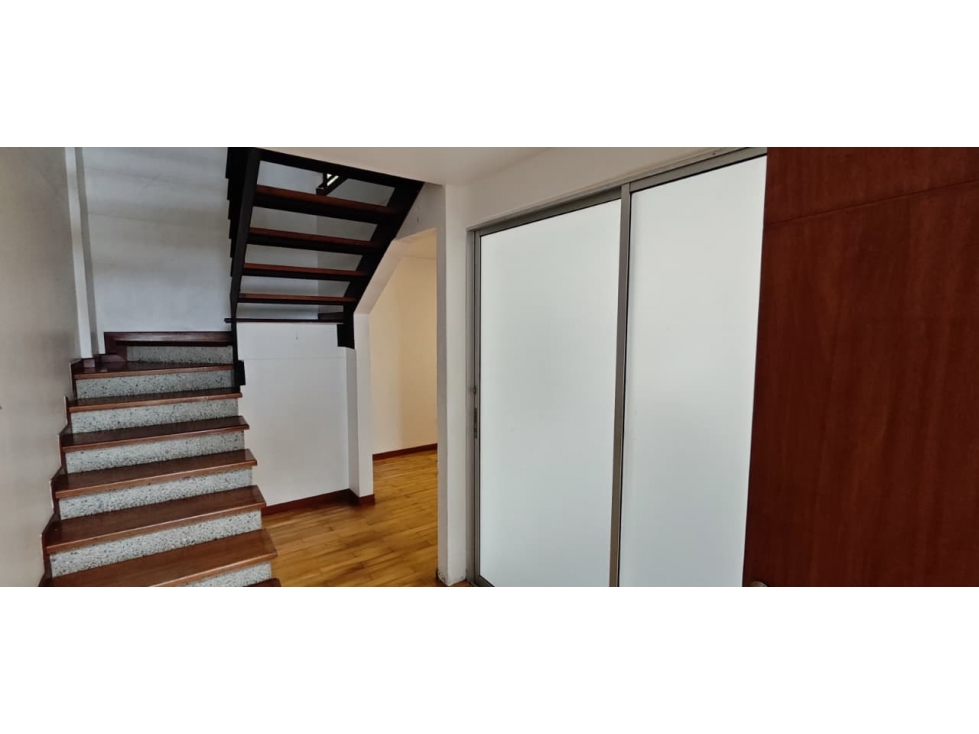 Casa En Venta Sector Altos Del Poblado — foto 4