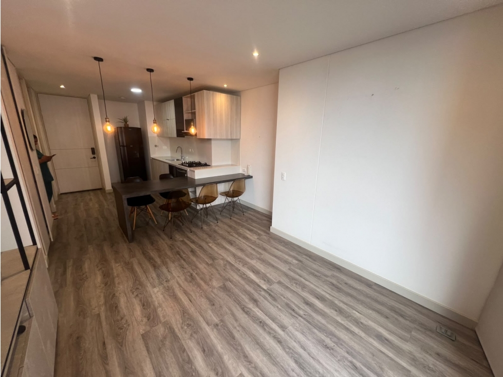 Apartaestido Tipo Loft En Arriendo Sector Los Balsos — foto 3