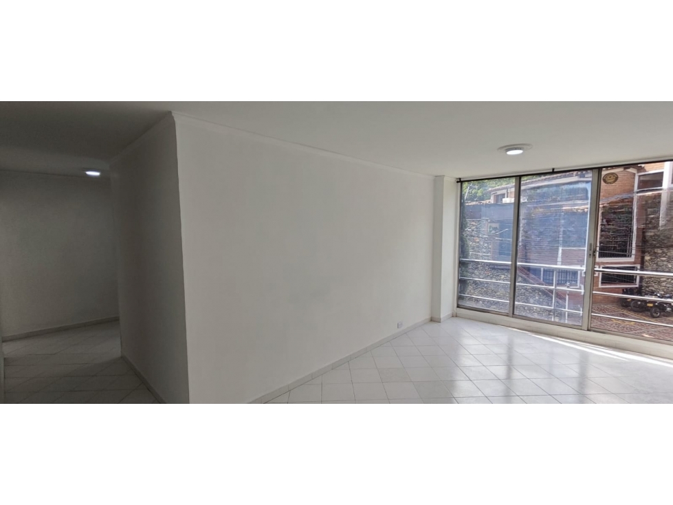 Apartamento En Arriendo Sector Conquistadores — foto 2