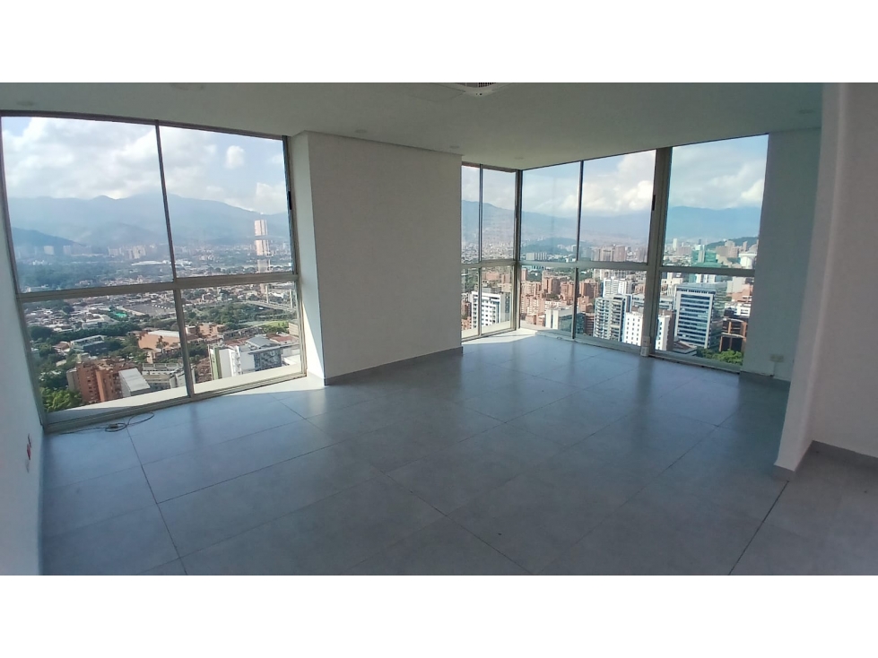 Oficina en Arriendo Los Balsos Medellín — foto 4
