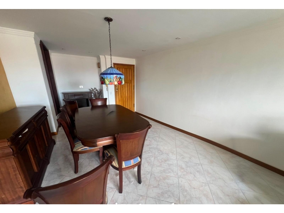 Apartamento en arriendo en el sector de Los Balsos — foto 5