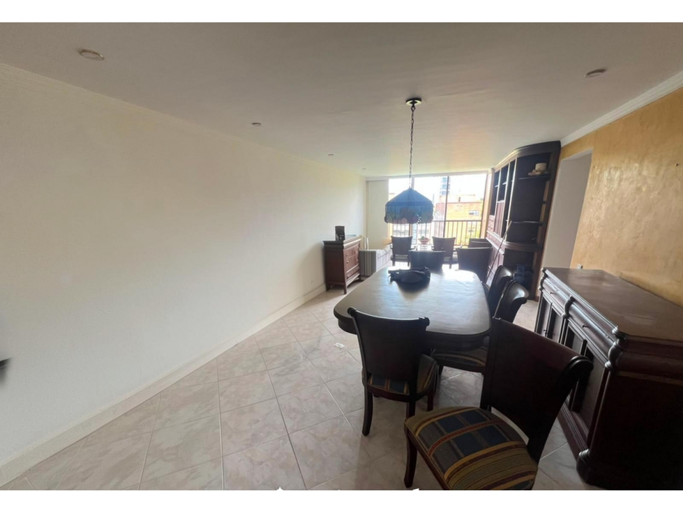 Apartamento en arriendo en el sector de Los Balsos — foto 4