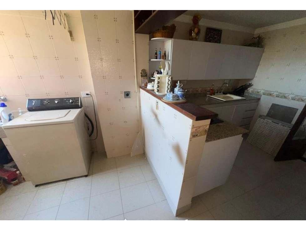 Apartamento en arriendo en el sector de Los Balsos — foto 6
