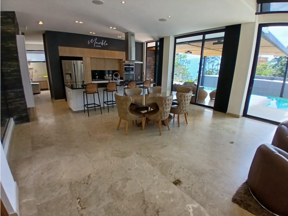 Casa en Arriendo La Calera Medellin