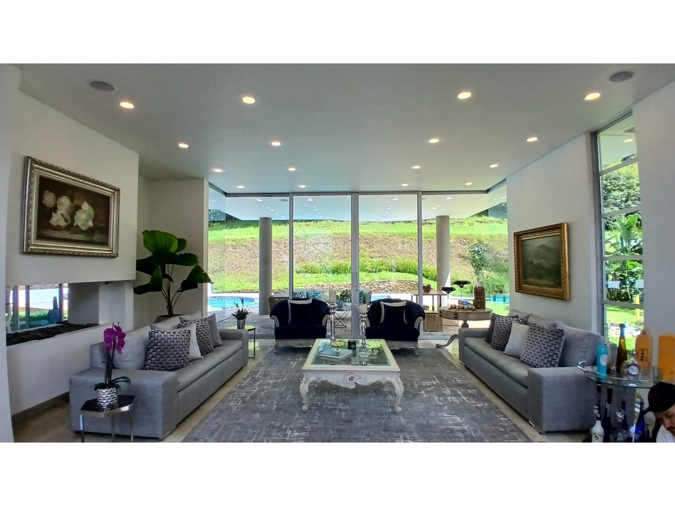 Casa en Arriendo o Venta Las Palmas Medellín — foto 3