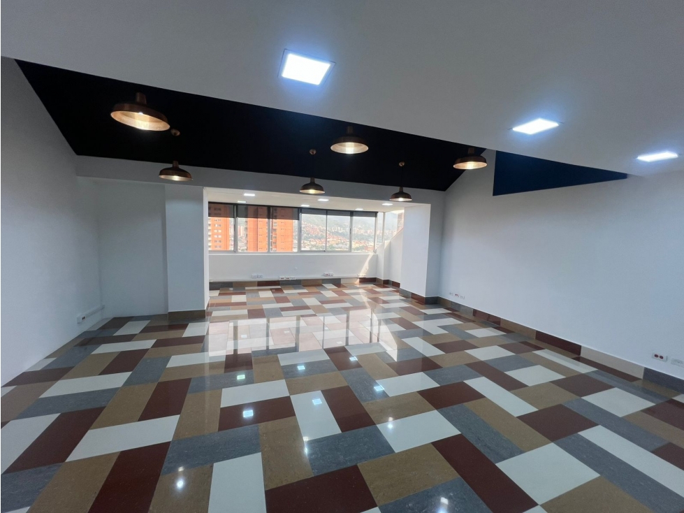 Oficina en Arriendo El Campestre Medellín — foto 3