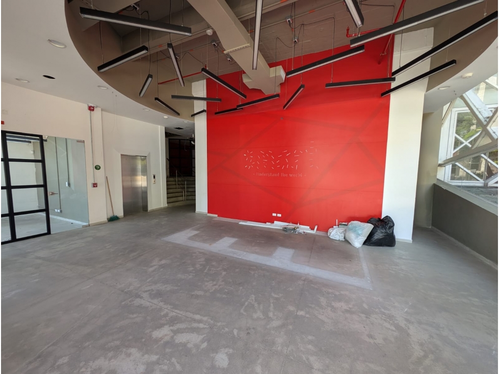 Local en Arriendo Castropol Medellin — foto 4