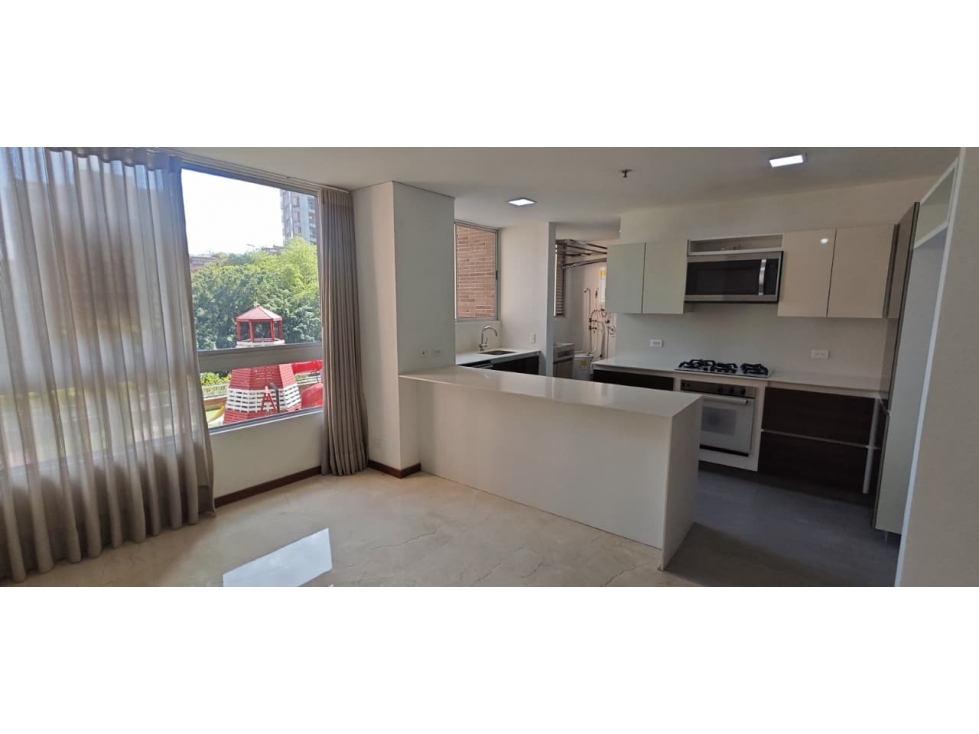 Apartamento en Arriendo El Tesoro Medellin — foto 3