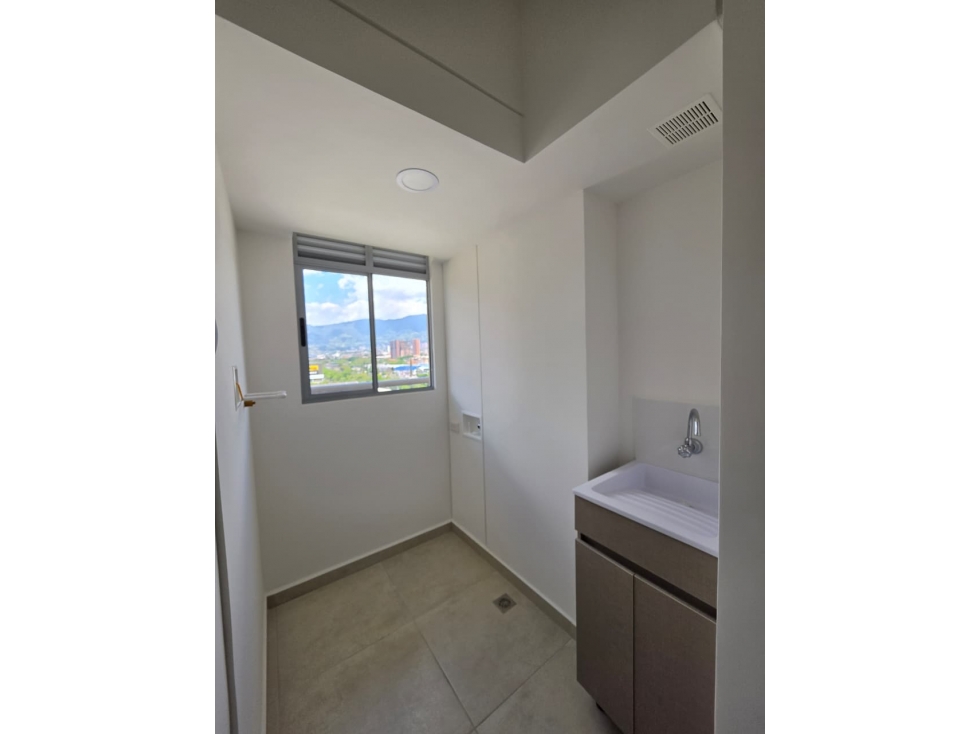 Apartamento en Arriendo Las Vegas Medellin — foto 4