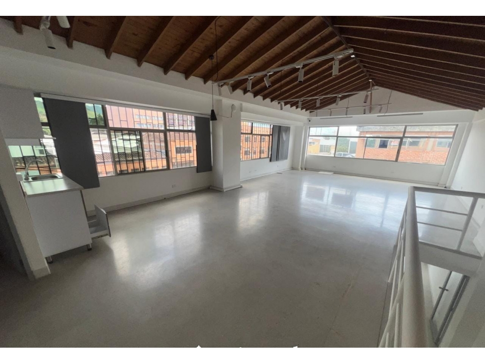 Bodega en Arriendo La Aguacatala Medellin - 3