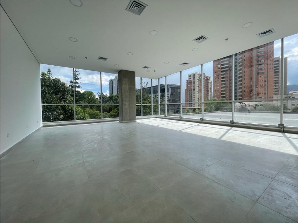 Oficina en Venta y Arriendo Sector Campestre Medellín — foto 2