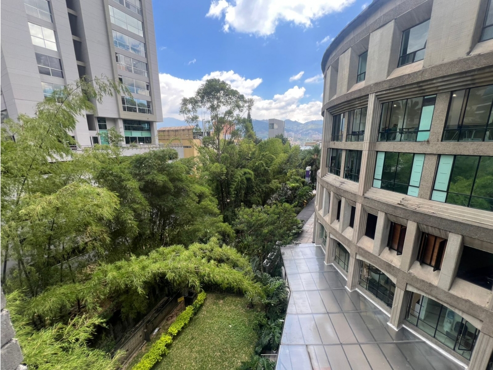 Oficina En Arriendo Sector Milla de Oro Medellín — foto 3