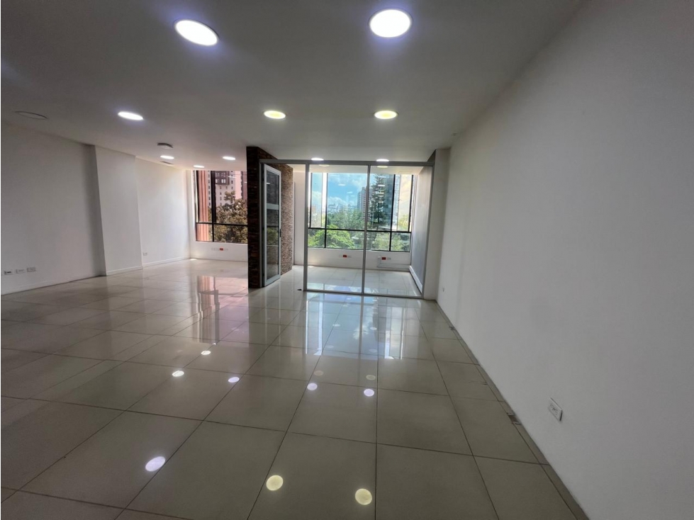 Oficina En Arriendo Sector Milla De Oro - 3