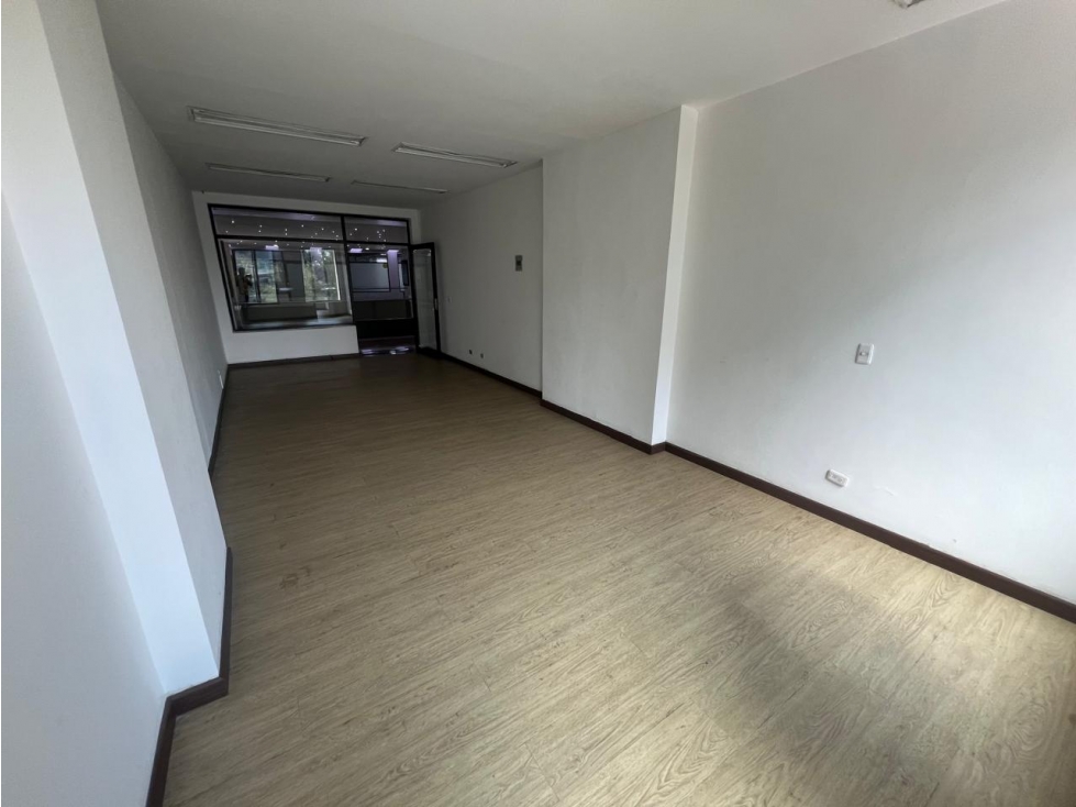 Local en Arriendo Milla de Oro Medellin - 2