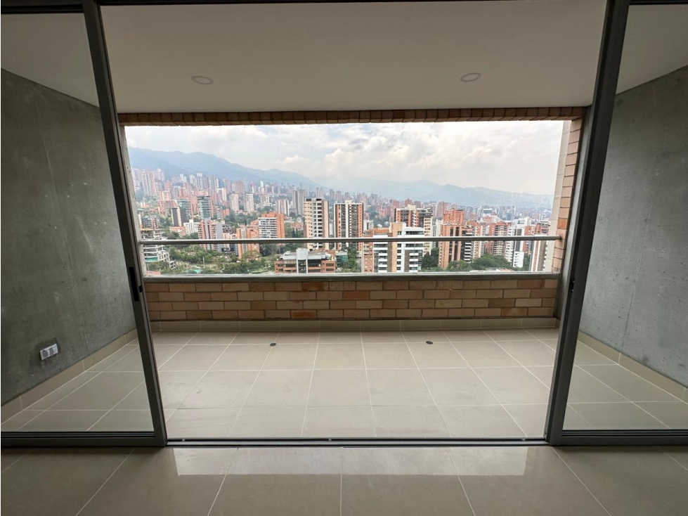 Apartamento En Arriendo Ubicado en Castropol — foto 3