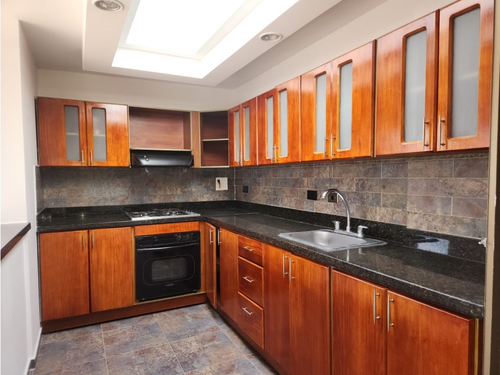 Apartamento en Arriendo 2do Parque Laureles Medellín — foto 4