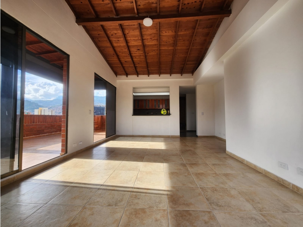 Apartamento en Arriendo 2do Parque Laureles Medellín