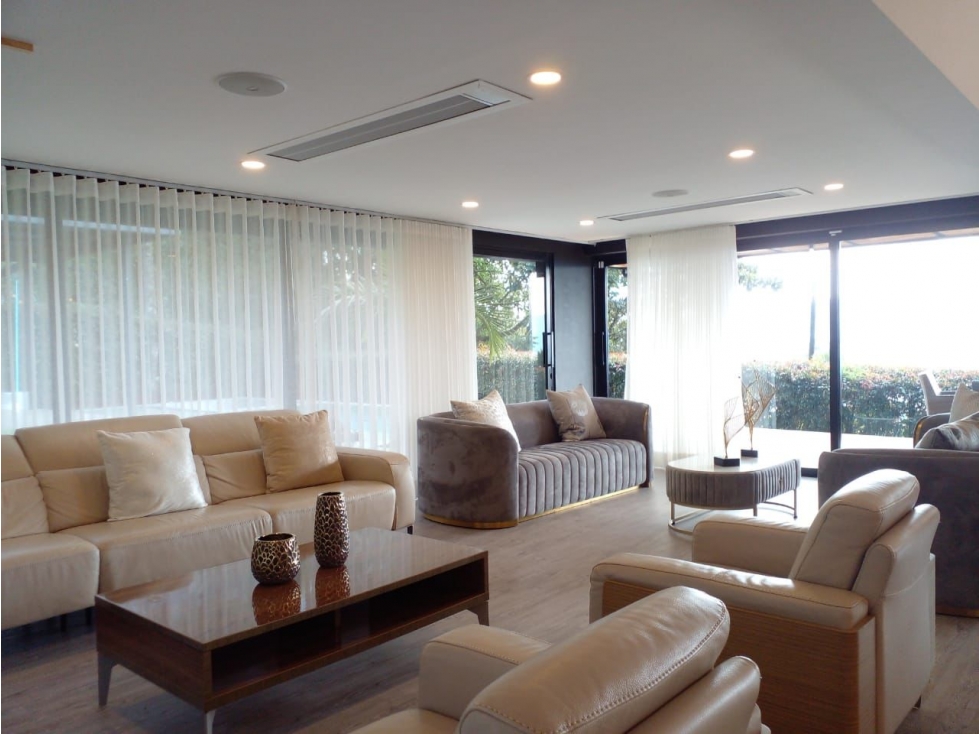 Hermosa Casa en el Alto de las Palmas — foto 6
