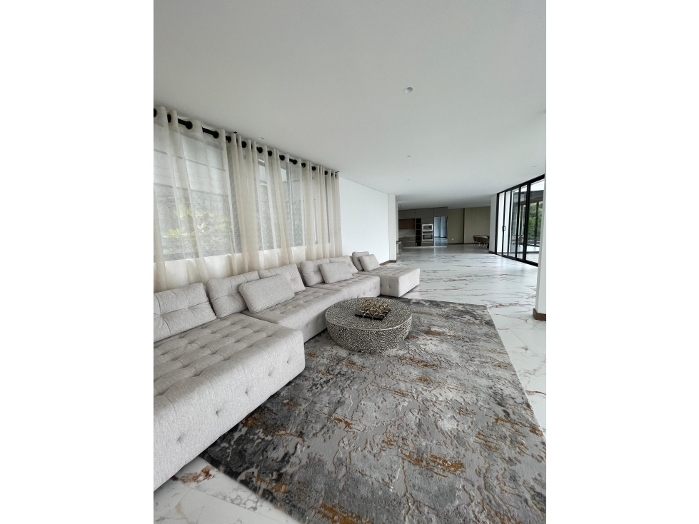 Hermosa casa ubicada en el sector de Las Palmas — foto 3