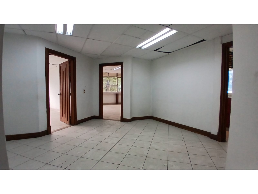 Oficina en Arriendo Manila Medellín