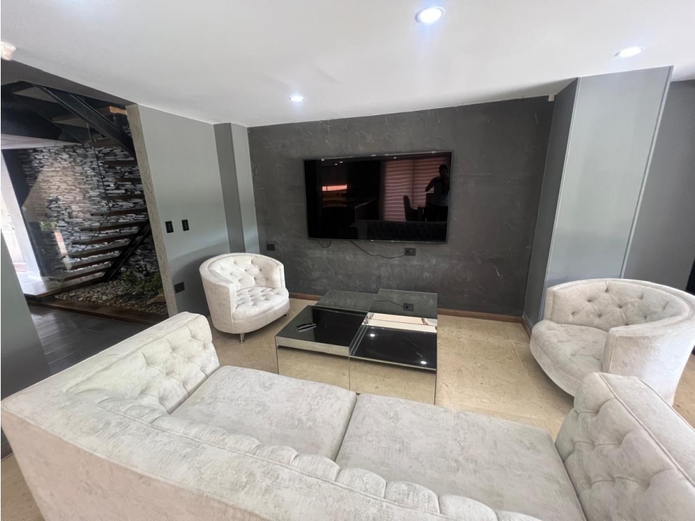 Casa en Arriendo Loma de Los Benedictinos Envigado — foto 6