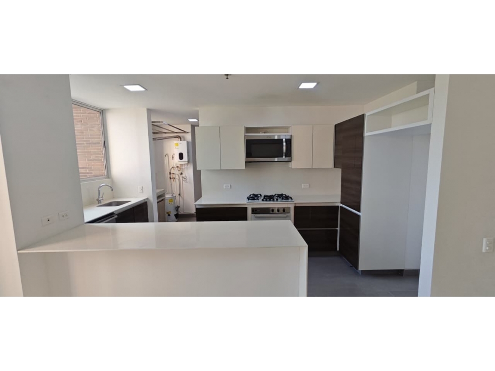 Apartamento en Arriendo El Tesoro Medellin — foto 4