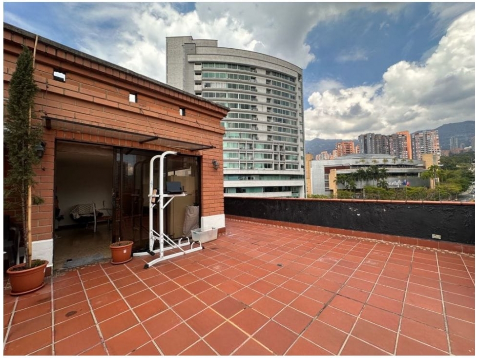 Apartamento en Venta Oviedo Medellin