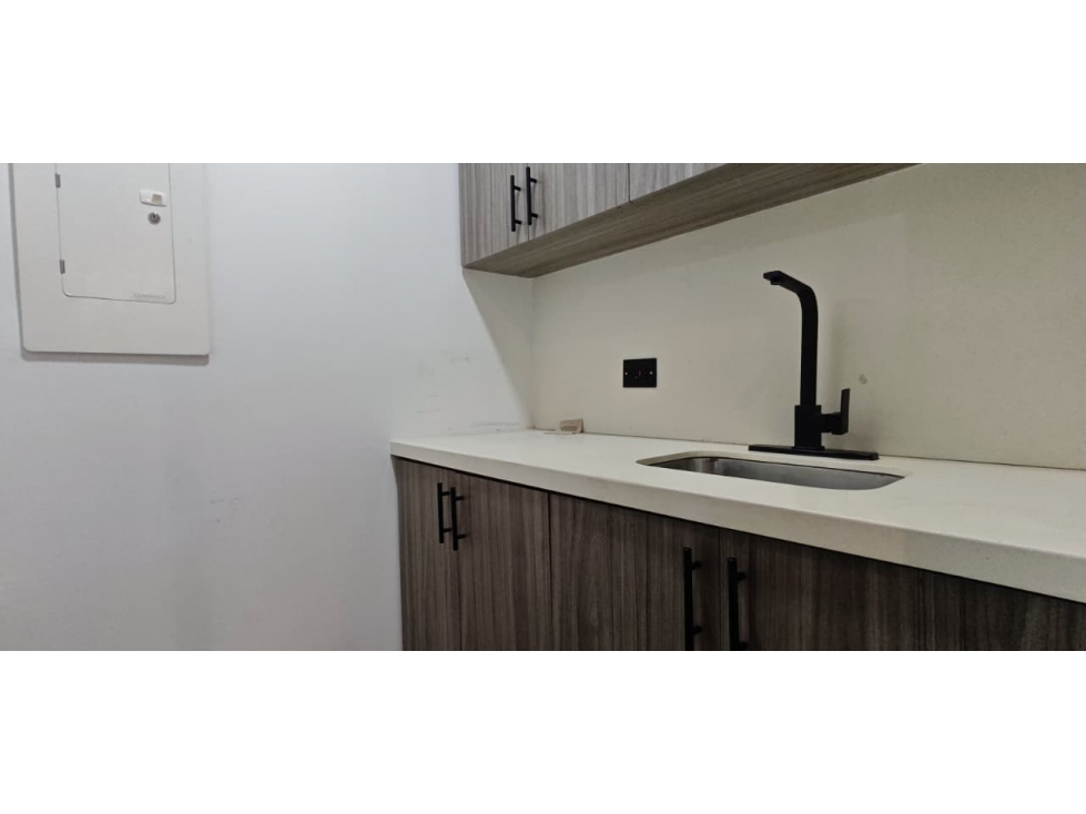 Oficina en Arriendo Milla de oro Medellin - 3