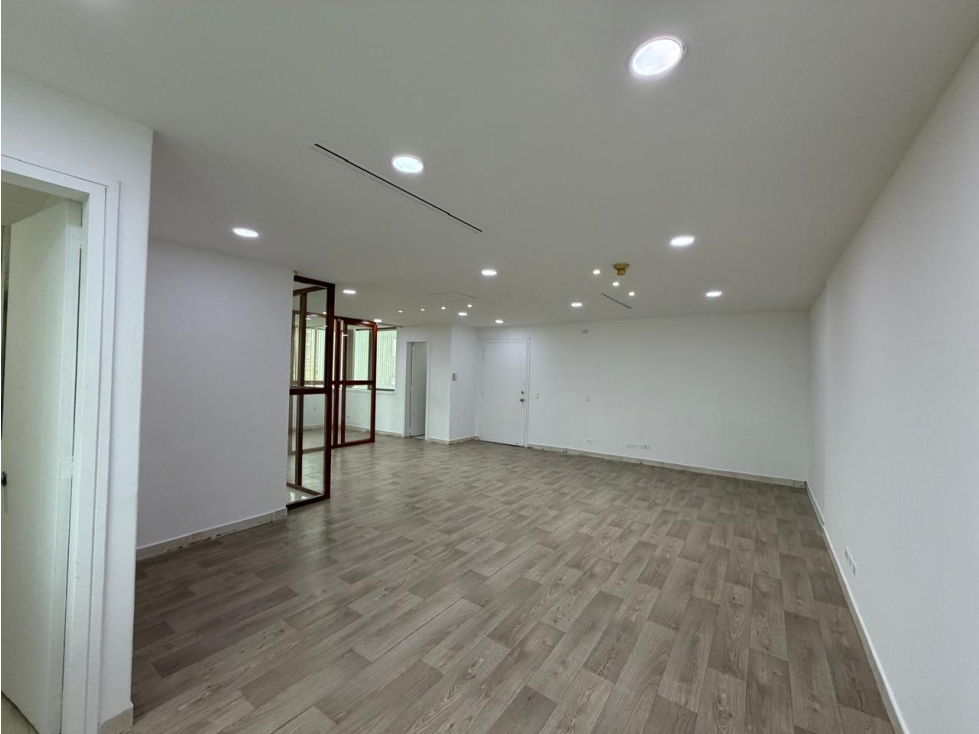 Oficina en Arriendo Milla de Oro Medellin — foto 4