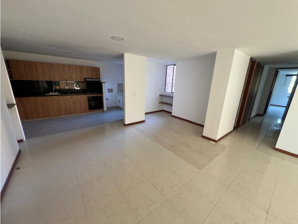 Apartamento en Arriendo Los Balsos Medellin — foto 4