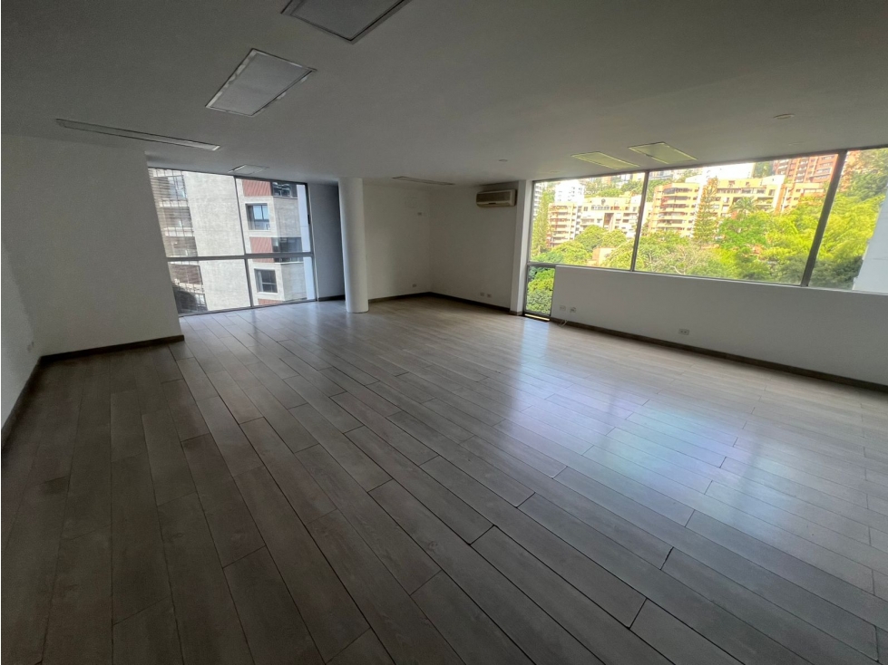 Oficina En Arriendo Sector Milla de Oro Medellín - 3