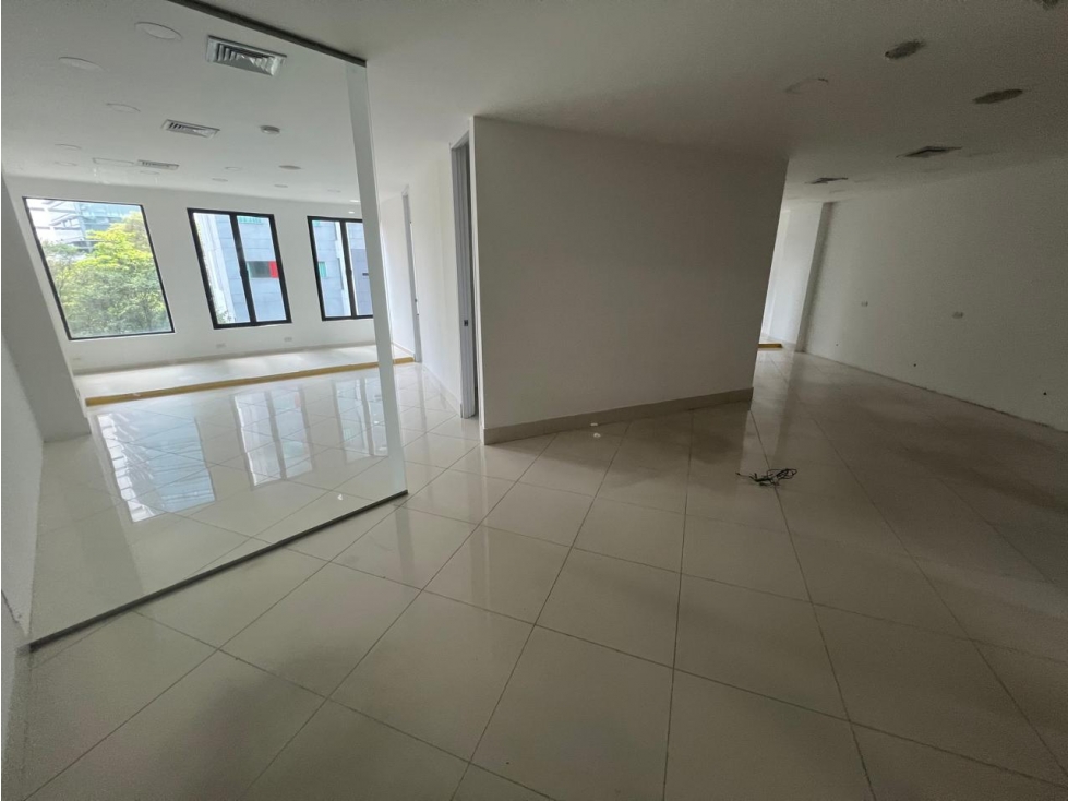 Local En Arriendo Sector Milla de Oro Medellín