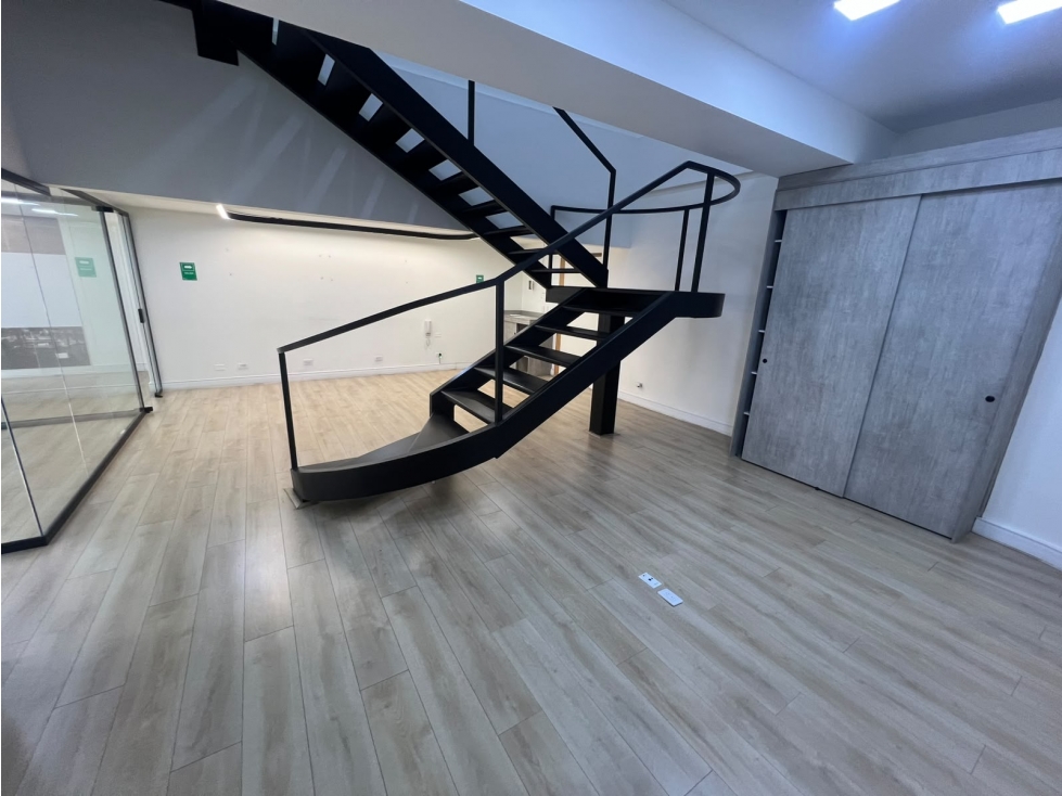 Oficina En Arriendo Y Venta Sector Milla De Oro - 4
