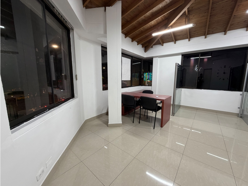 Oficina En Arriendo Sector Laureles - 4
