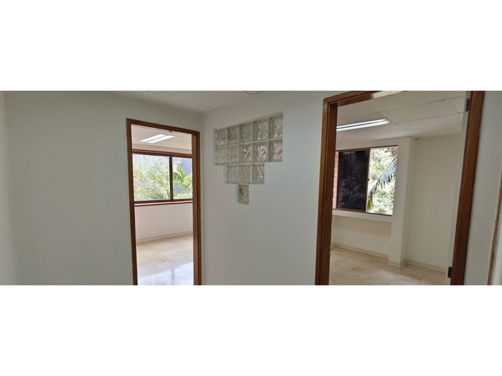 Oficina En Venta Y Arriendo Sector Conquistadores — foto 4