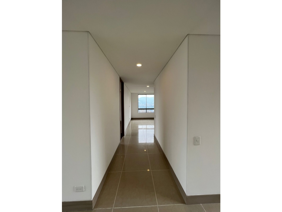 Apartamento En Arriendo Ubicado en Castropol — foto 4