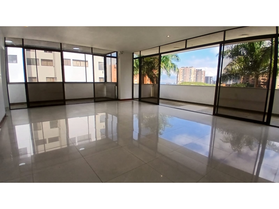Apartamento en Arriendo Los Balsos Medellin