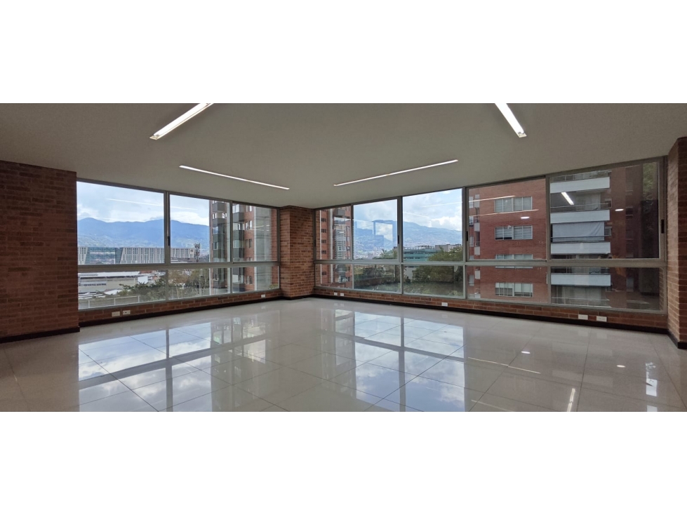 Oficina en Arriendo Loma de San Julian Medellin — foto 3
