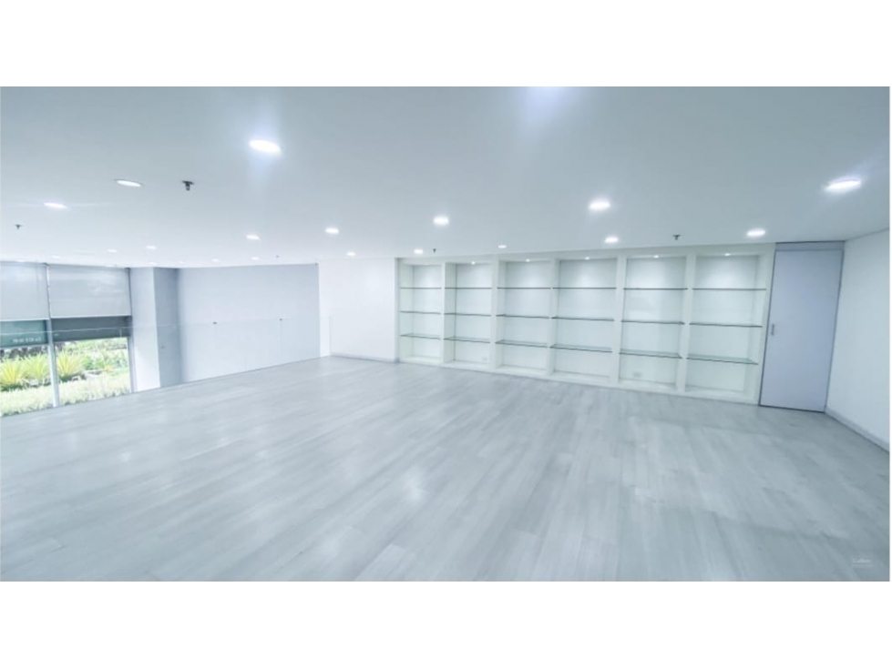 Local en Arriendo Manila Medellín — foto 4