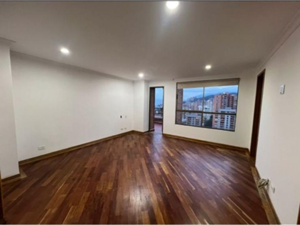 Apartamento en Arriendo Los Balsos Medellín — foto 4