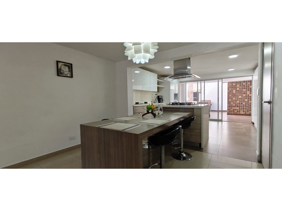 Casa en Arriendo La Visitación Medellín — foto 3