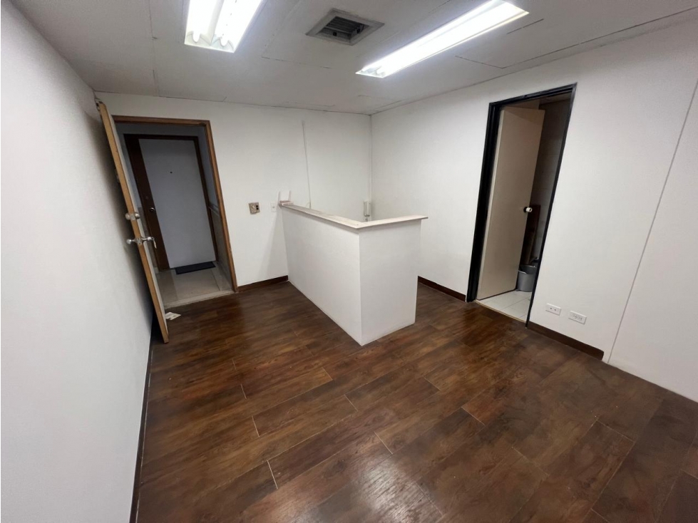 Oficina en Arriendo Milla de Oro Medellin — foto 4