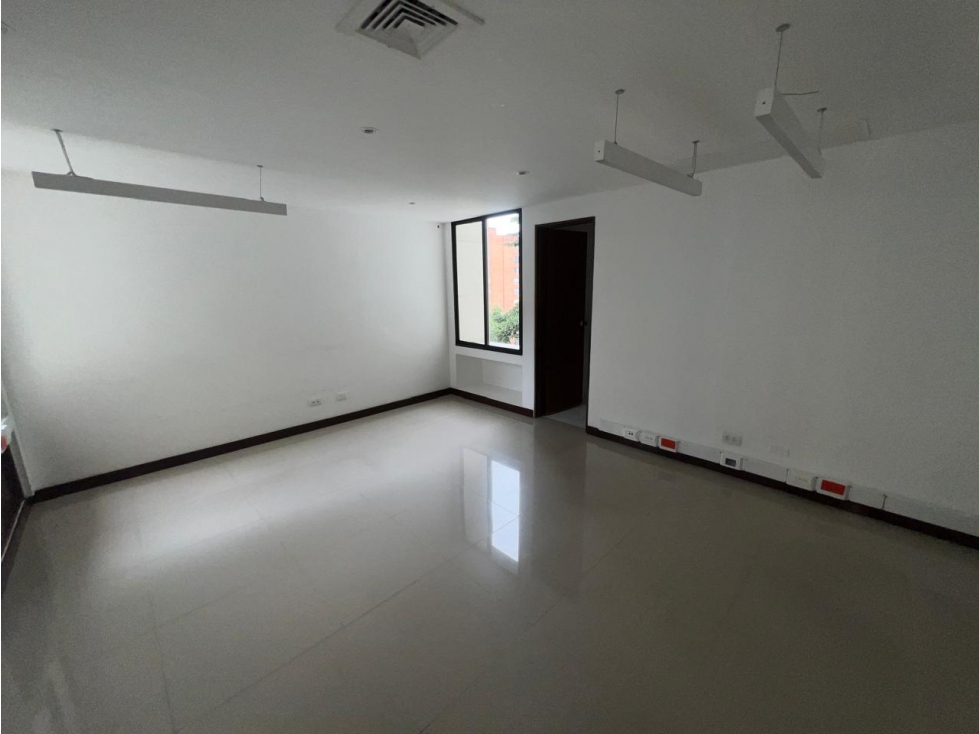 Oficina en Arriendo Milla de Oro Medellín — foto 5