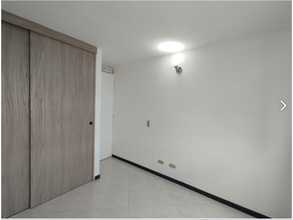 Apartamento en Arriendo Loma de San Julian Medellin — foto 6