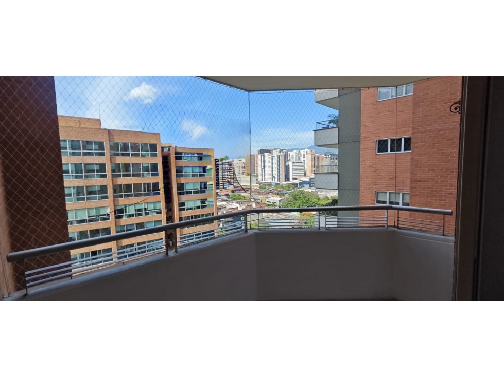 Apartamento en Arriendo Loma de San Julian Medellin — foto 5