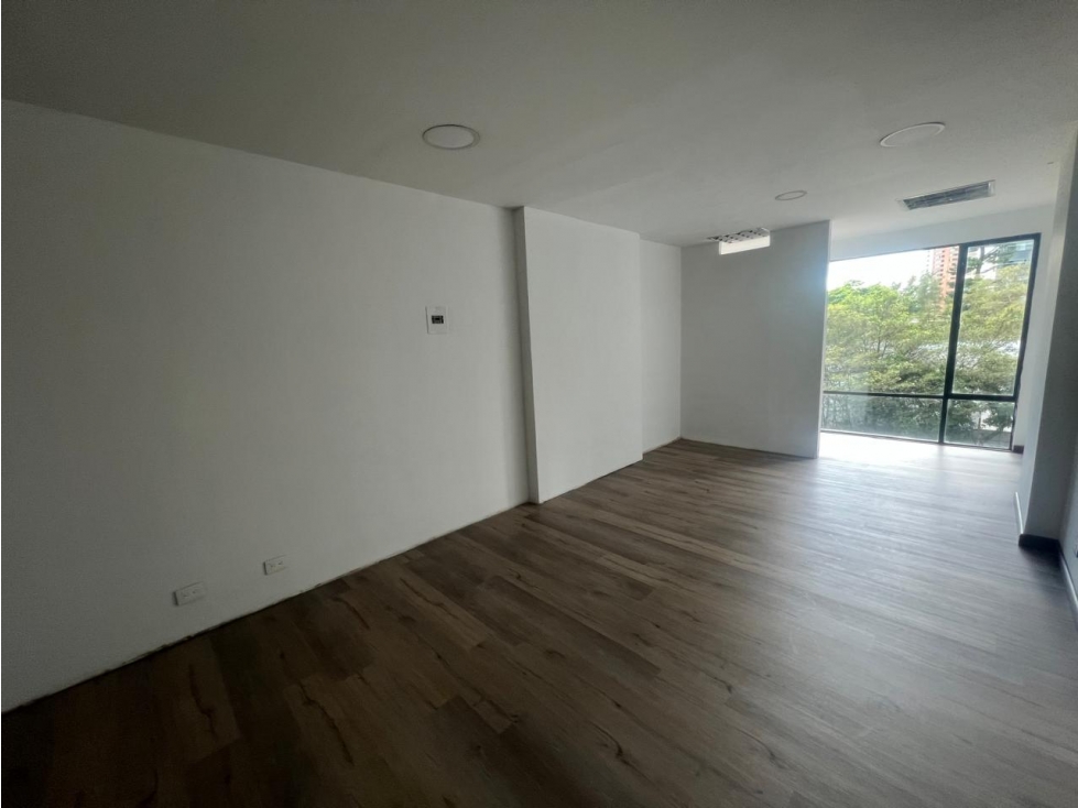 Local en Arriendo Milla de Oro Medellín — foto 2
